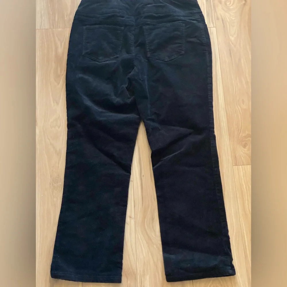 D & CO. Denim + Company Black Corduroy Pull On Pants Size 10P - Picture 15 of 16